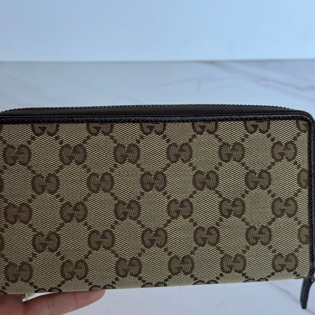 Gucci GG Canvas Continental Wallet