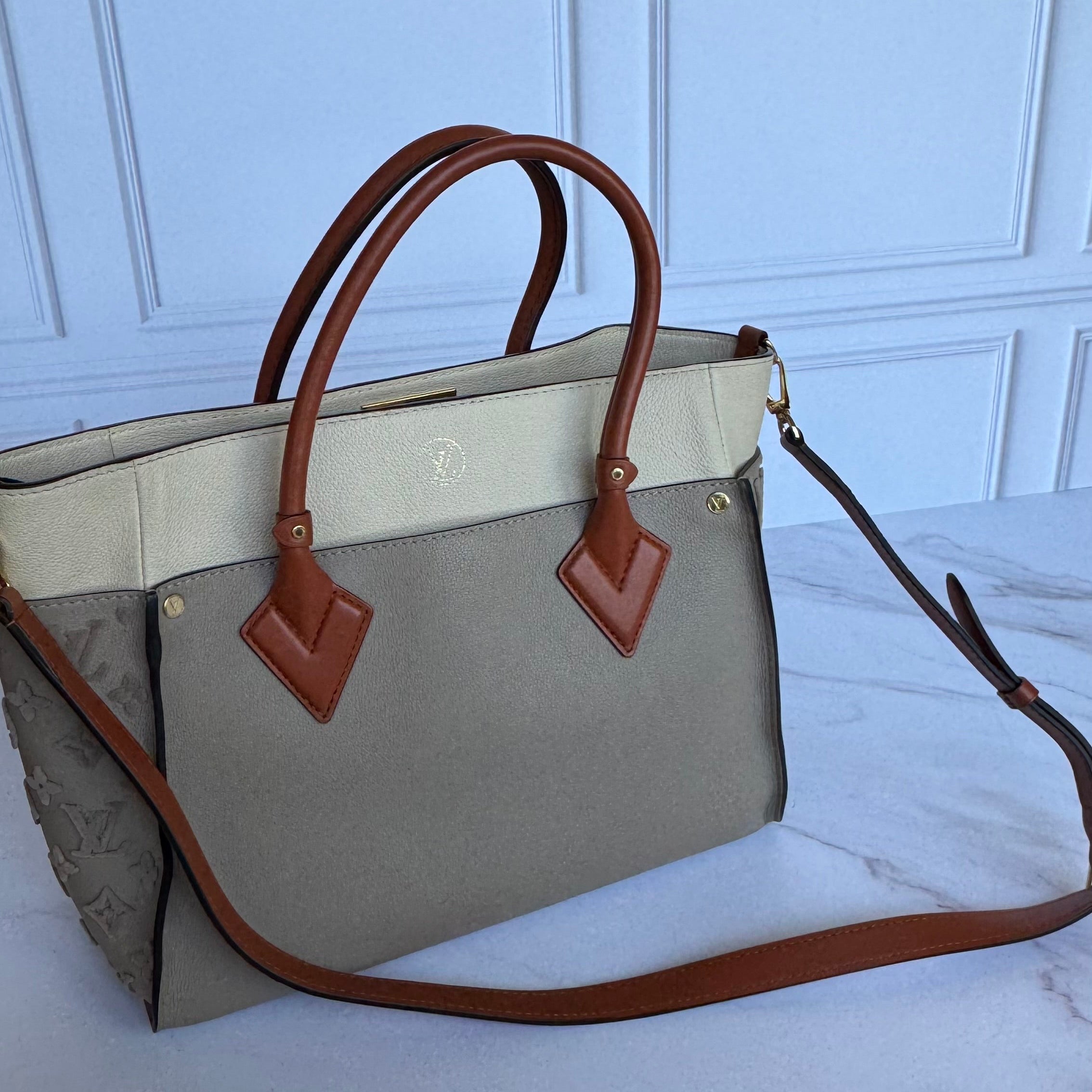LOUIS VUITTON ON MY SIDE MM TOTE BAG