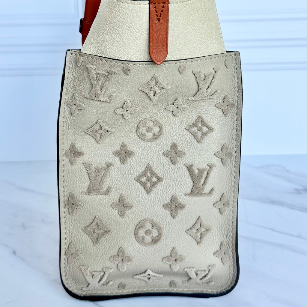 LOUIS VUITTON ON MY SIDE MM TOTE BAG