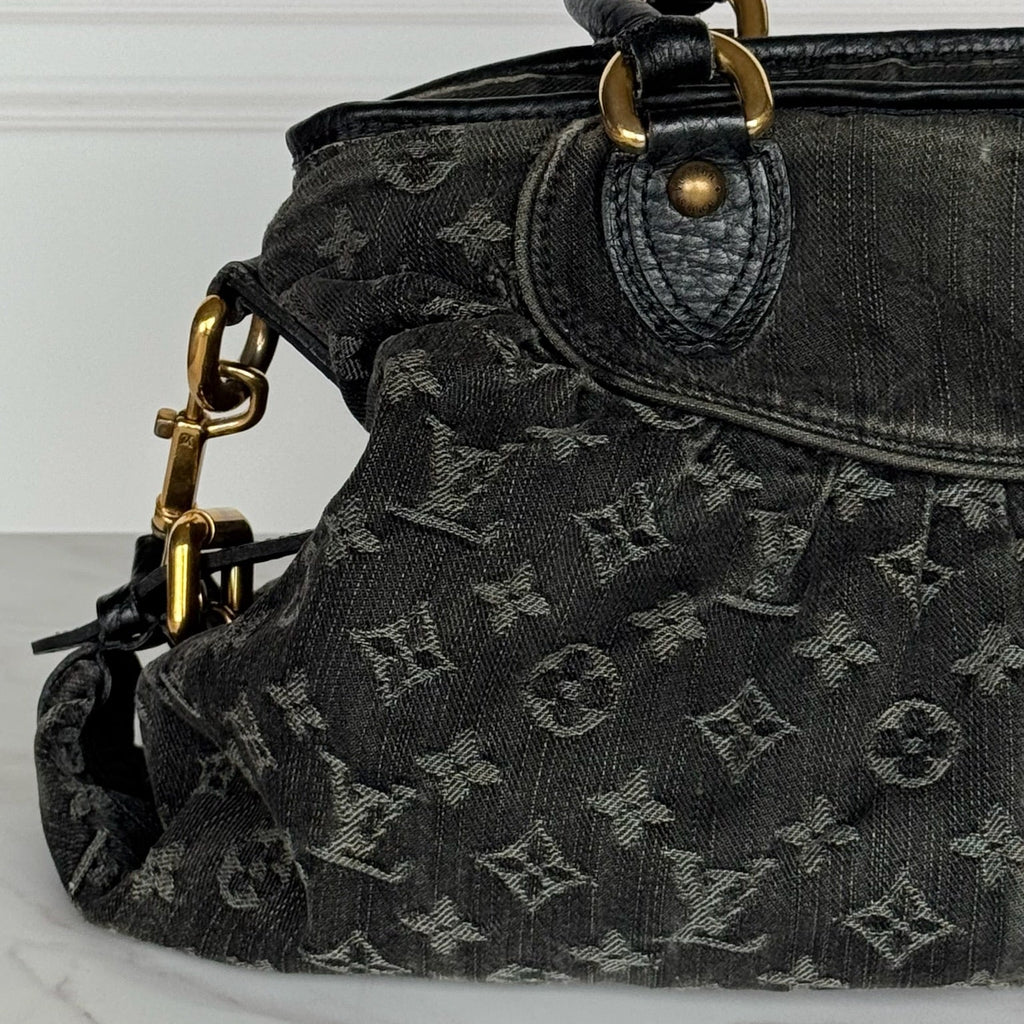 Louis Vuitton denim negra