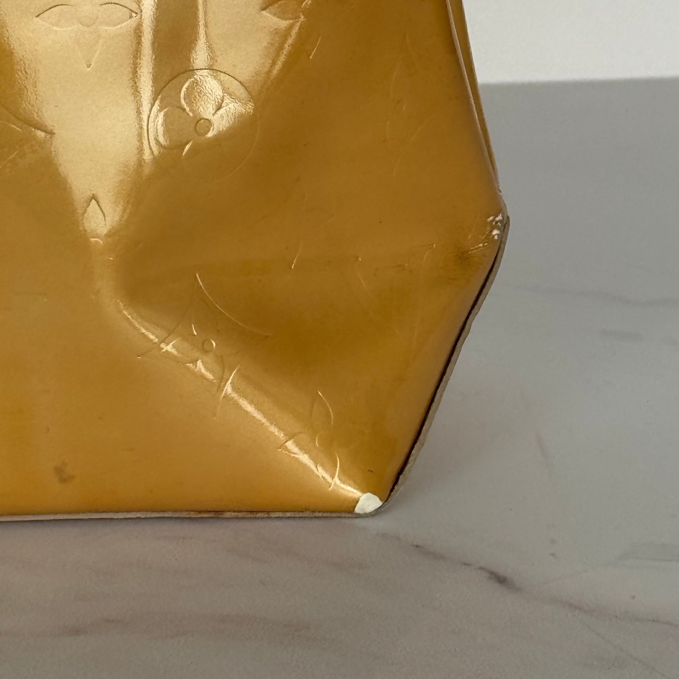 Louis Vuitton Amarilla
