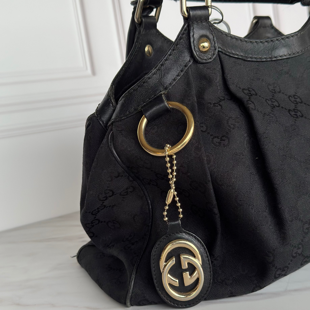 Gucci denim negra