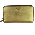 Cartera Prada