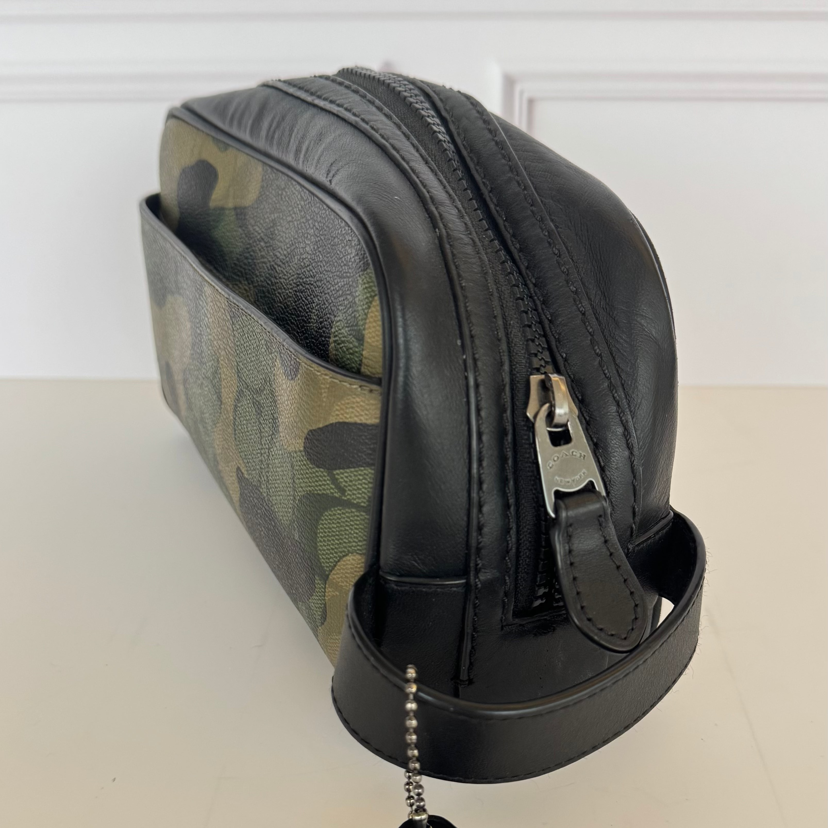 Neceser Coach color militar